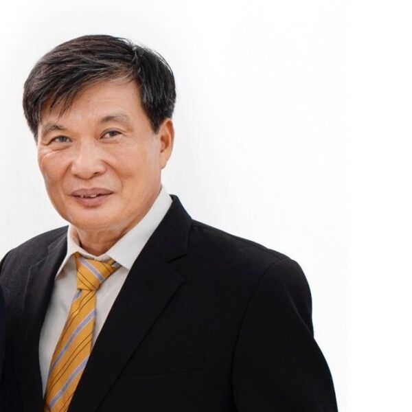 Ông: Nguyễn Văn Dạn