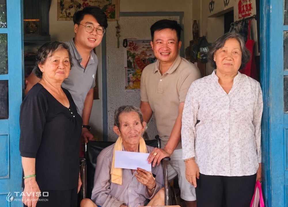 Tân Việt Sơn thăm hỏi, tri ân cựu tù Côn Đảo tại Vũng Tàu